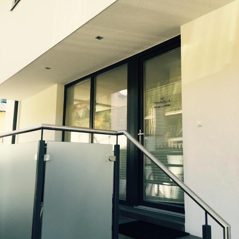 TownVille - Apartment with Terrace - 1