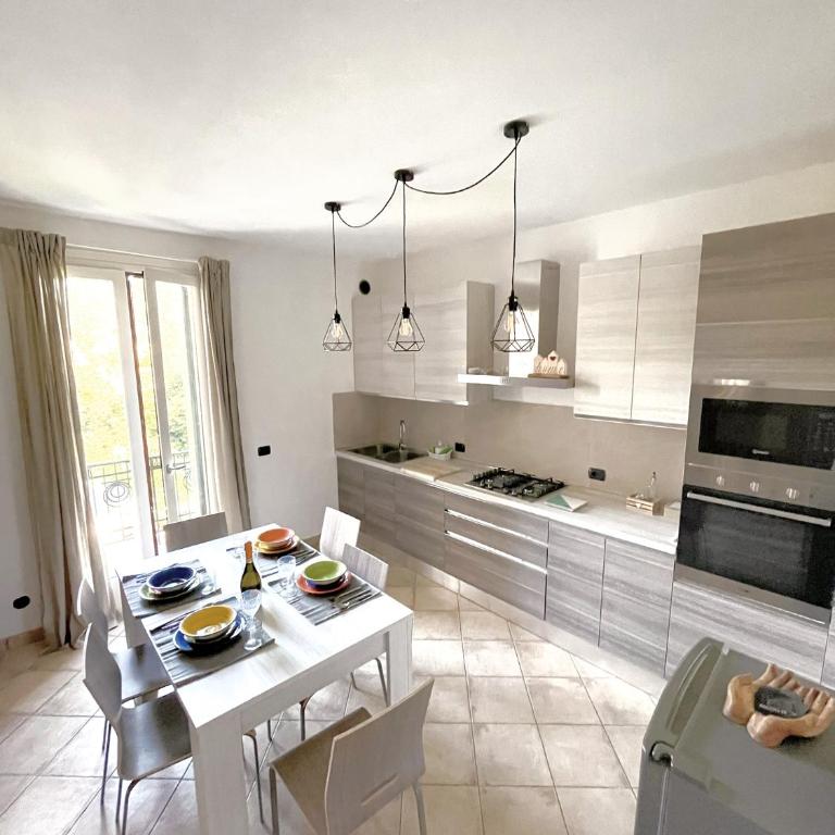 FACCIO17 - Two-Bedroom Apartment - 2
