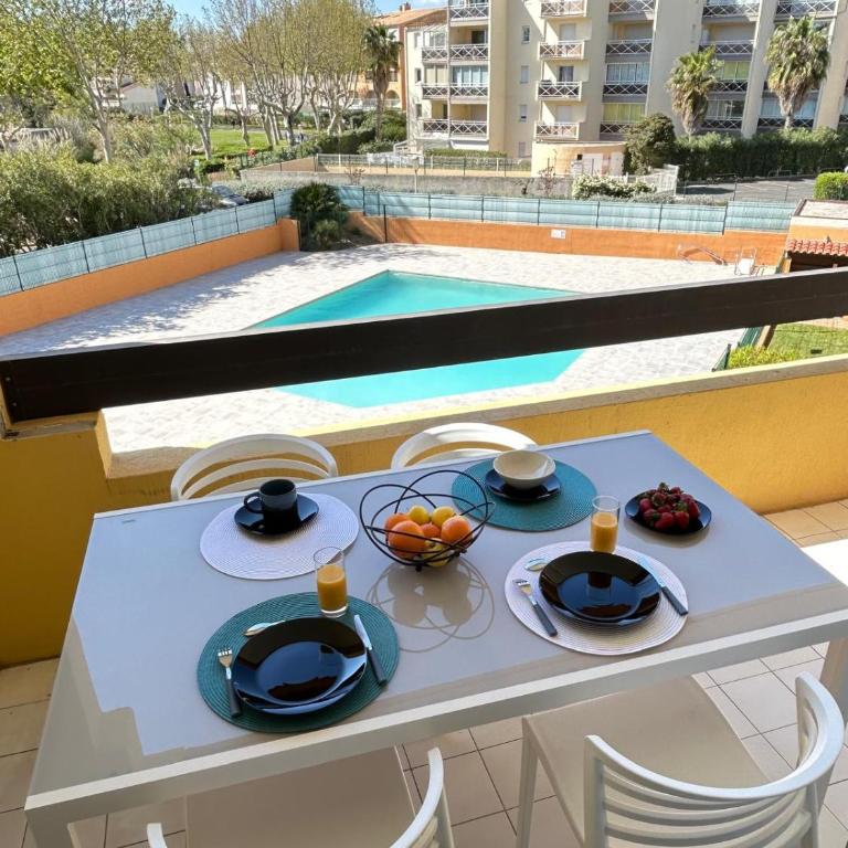CAP AU CAP - T3 avec Clim WIFI Vue piscine proximité plage Richelieu - Appartamento con 2 Camere da Letto - 8