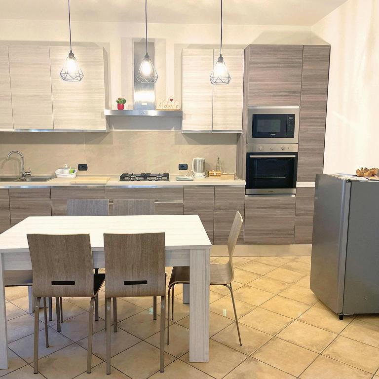 FACCIO17 - Two-Bedroom Apartment - 3