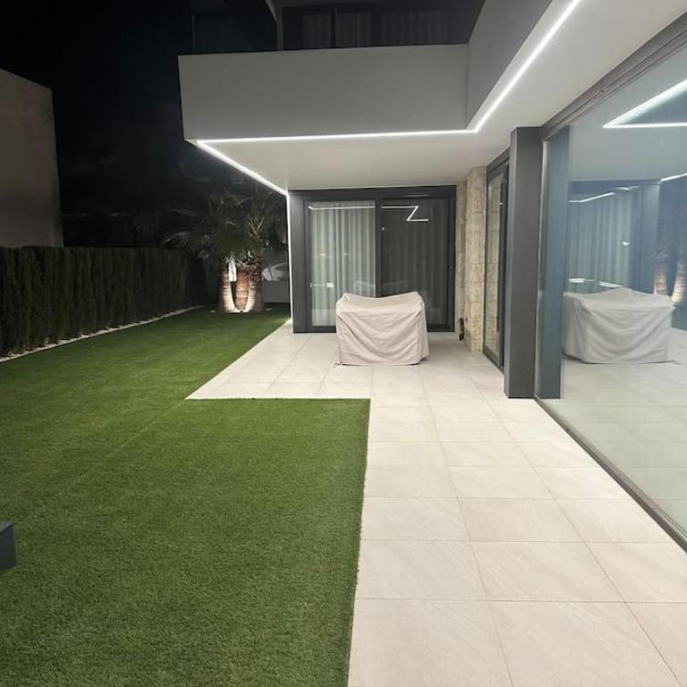 Luksus i Alicante - Three-Bedroom House - 22