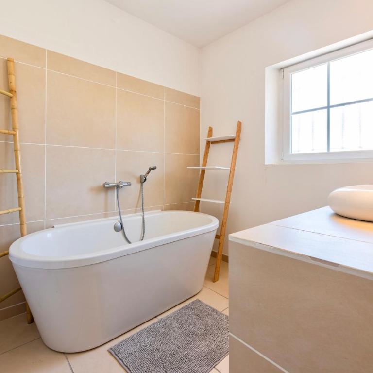 Maison Cap Brun Jardin Parking - Maison 4 Chambres - 56