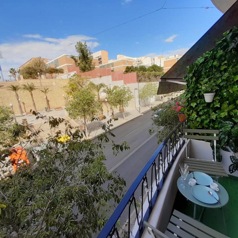 Good Energy Rooms - Double Room with Balcony and Shared bathroom - 8