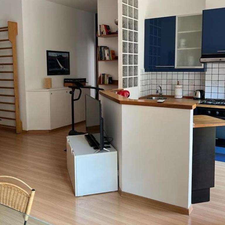 Nice and Cosy flat in central area - Appartamento con 1 Camera da Letto - 9