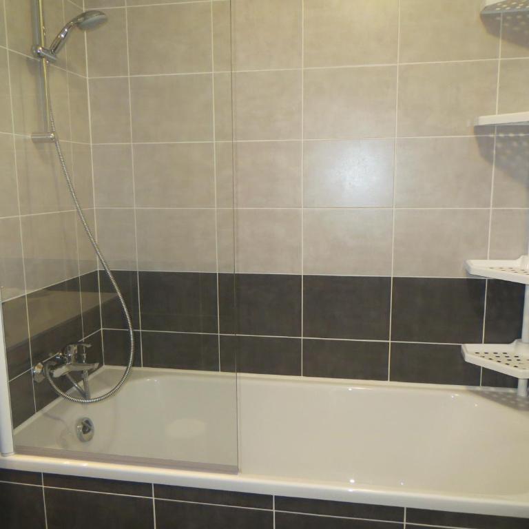 Appartement T3 spacieux au centre du village - Appartement 2 Chambres - 10