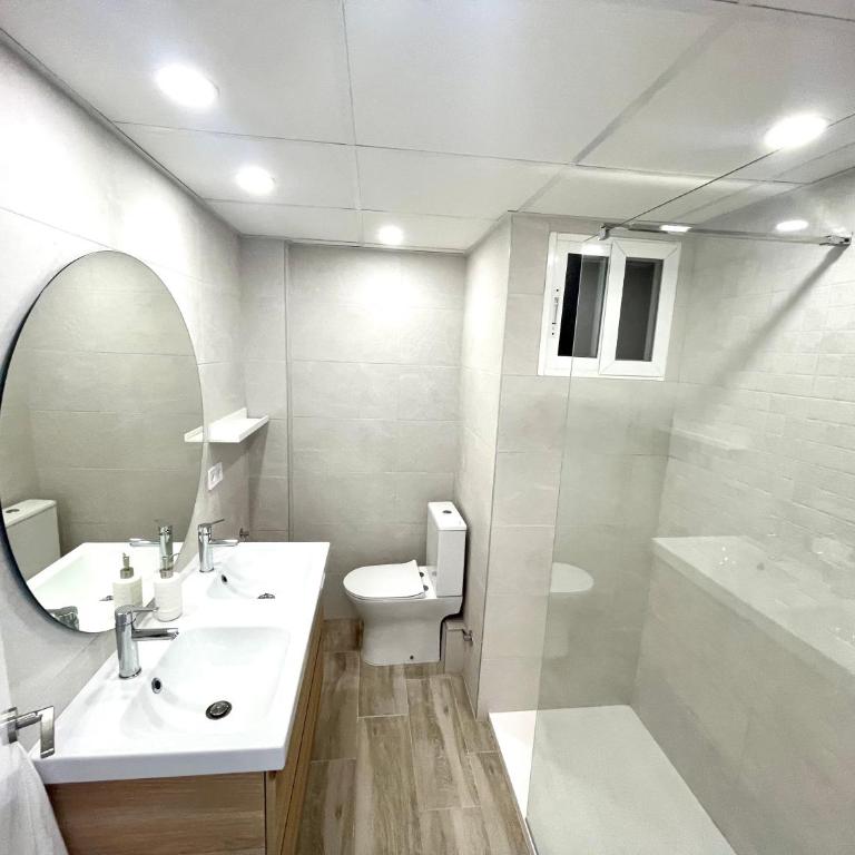 NUEVO, a 80 metros del mar y la playa - Three-Bedroom Apartment - 12