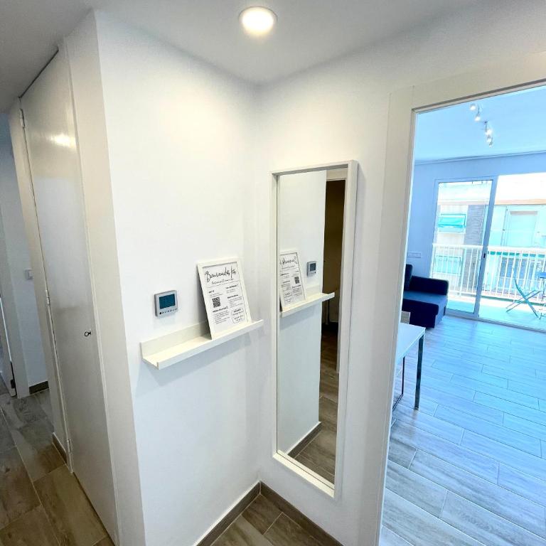 NUEVO, a 80 metros del mar y la playa - Three-Bedroom Apartment - 5