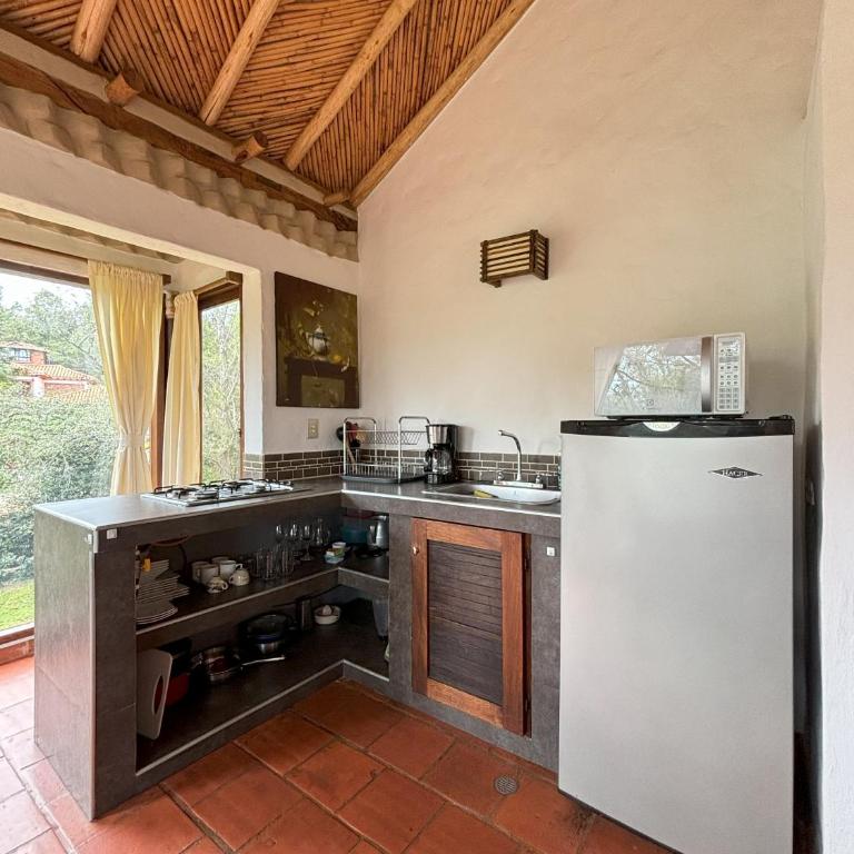 ApartaHotel La Leyenda - Apartment with Garden View - 10