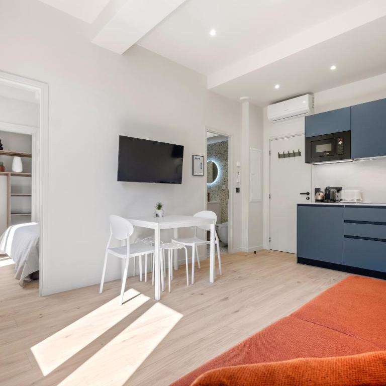 RIVIERA COZY - Place Massena - Appartement - 1