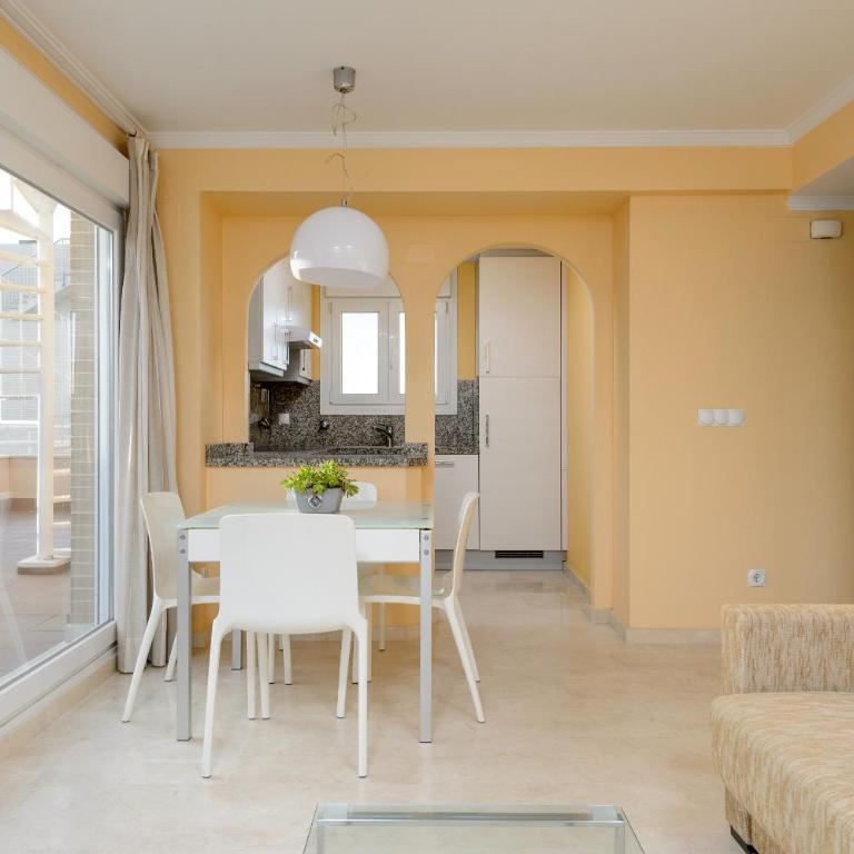Denia Beachfront apartment - Apartamento con vistas a la piscina - 2