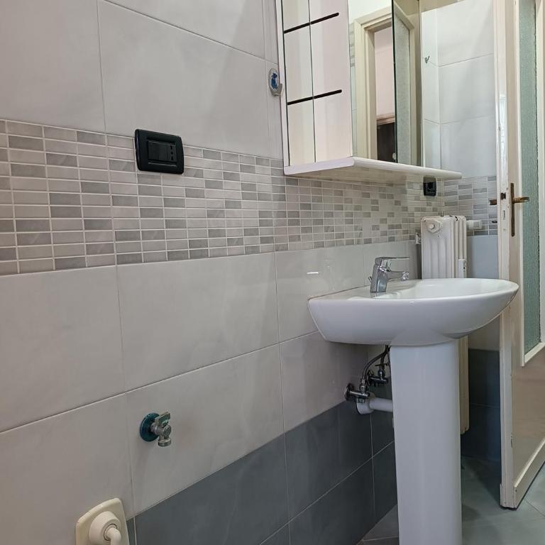 Accogliente monolocale vicino al centro di Torino - One-Bedroom Apartment - 16