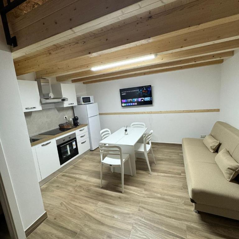 La Maison di Anto' - Appartamento con 1 Camera da Letto - 9