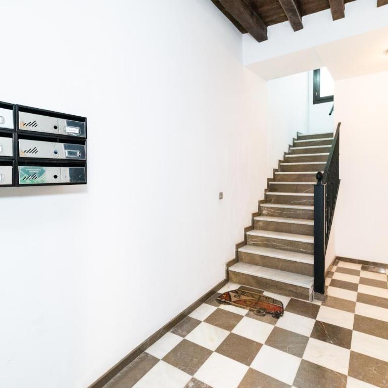 Apartamento con Encanto, Centro Granada - Two-Bedroom Apartment - 4