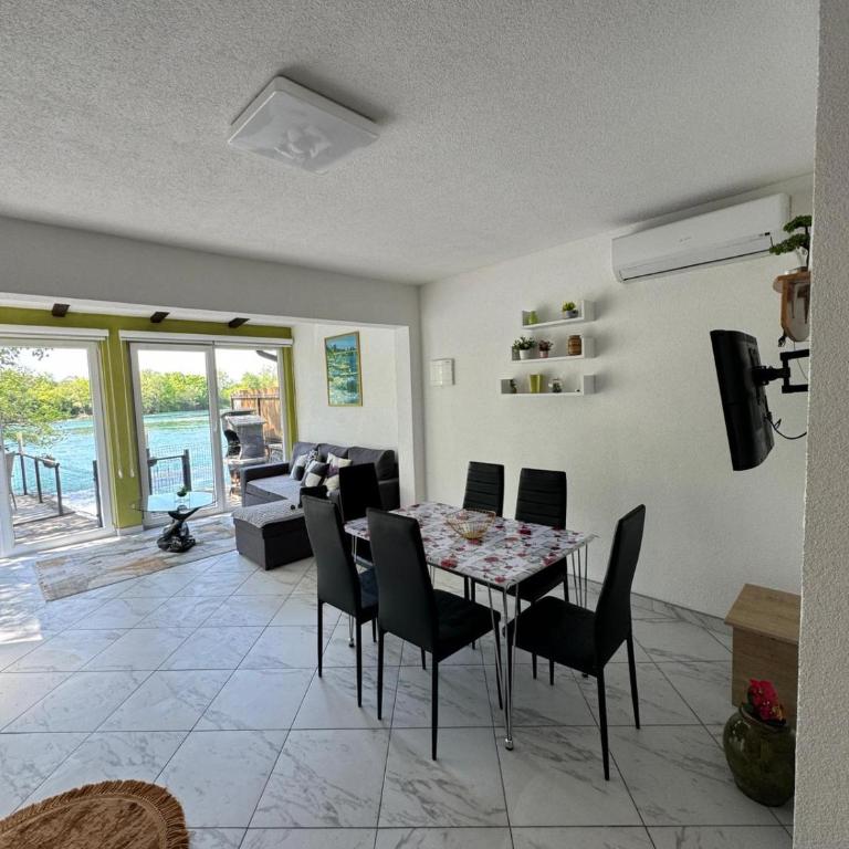 Apartman Dzenis - One-Bedroom Apartment - 12