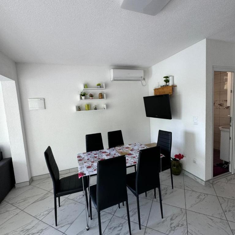 Apartman Dzenis - One-Bedroom Apartment - 2