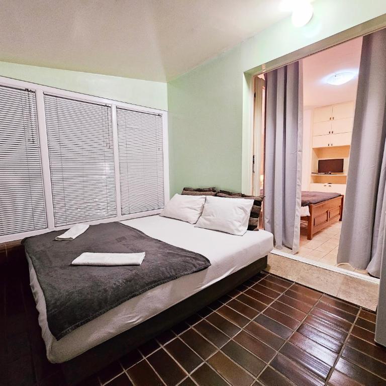 Bravo Plus - Two-Bedroom Apartment with Garden View - 1