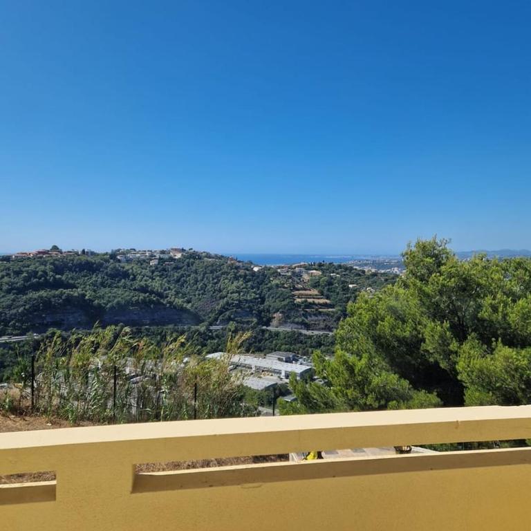 Villa moderne avec piscine vue mer à Nice Bellet - Maison de Vacances - 8
