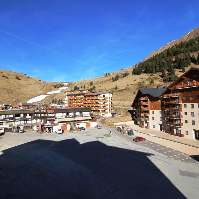 Confortable T3 à 50m des pistes avec piscine et parking gratuits - FR-1-297-338 - Apartment - 8