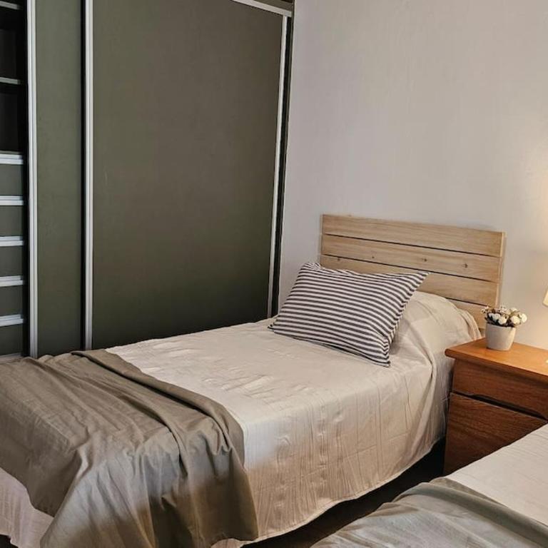 Amplia y con gran quincho en el corazón de Chacras - Casa de 5 dormitorios - 17