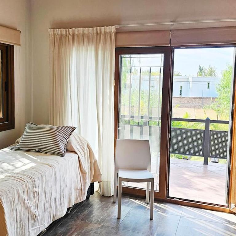 Amplia y con gran quincho en el corazón de Chacras - Casa de 5 dormitorios - 18