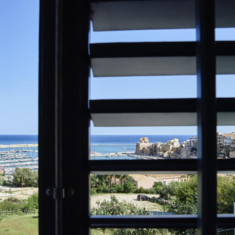 Santina Suites - Suite Deluxe con Vista Mare - 6