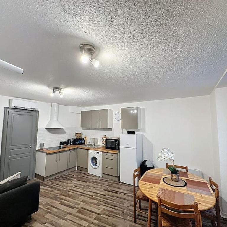 Cocon pèlerin romantique à Lourdes, appartement climatisé à 10 min Sanctuaire & gare - Appartamento con 1 Camera da Letto - 3