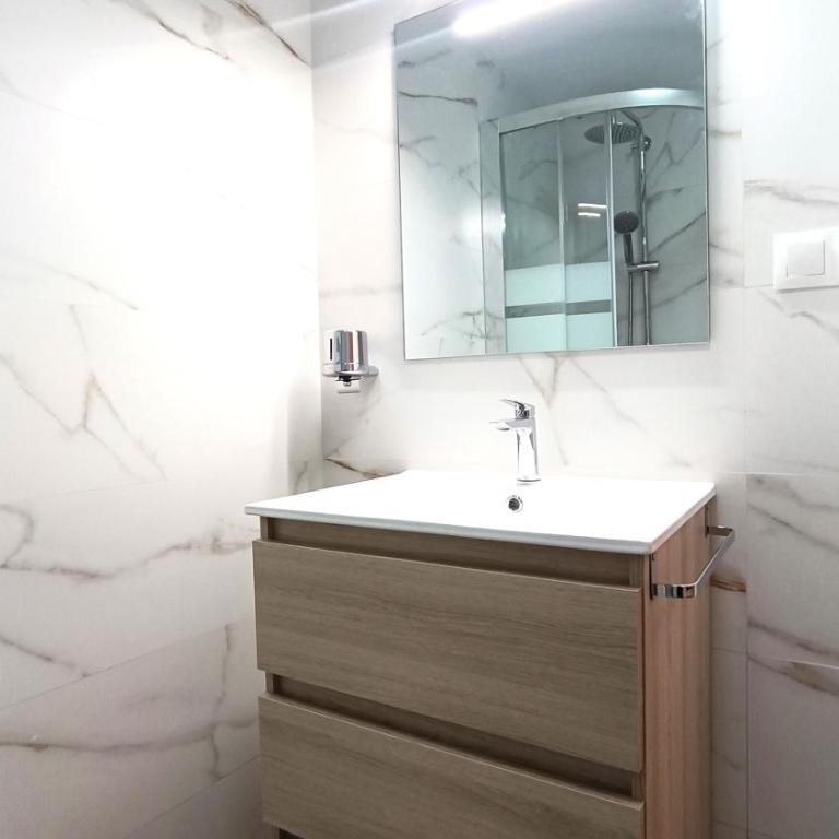 Ole Playa 5A Beach Front - A pie de playa, sea views - Vistas al mar, Puerto Marina - Apartamento de 2 dormitorios - 27