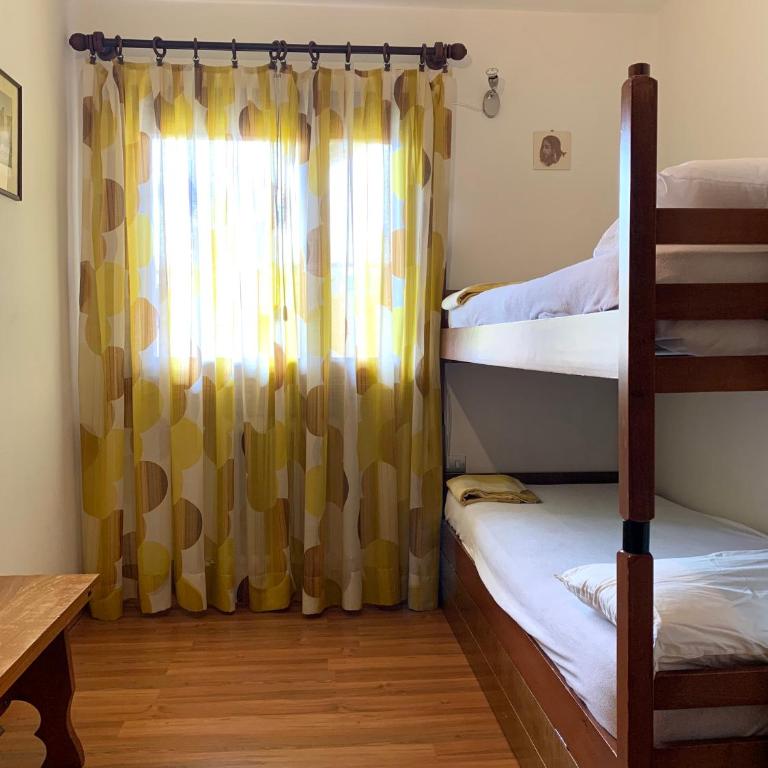 Trilocale Fiori - Appartamento con 2 Camere da Letto - 6