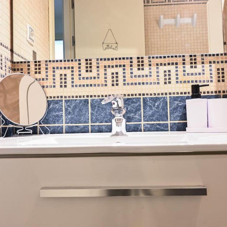 For You Rentals Apartamento TEMPORAL con Estilo y Comodidad en Madrid ERO140 - Two-Bedroom Apartment with Terrace - 8
