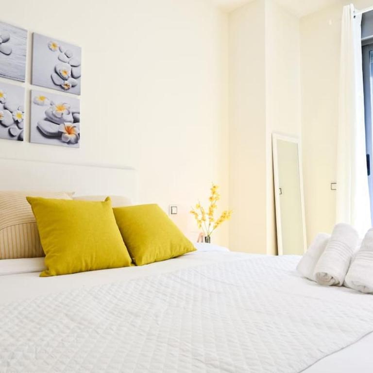 For You Rentals Apartamento TEMPORAL con Estilo y Comodidad en Madrid ERO140 - Two-Bedroom Apartment with Terrace - 23