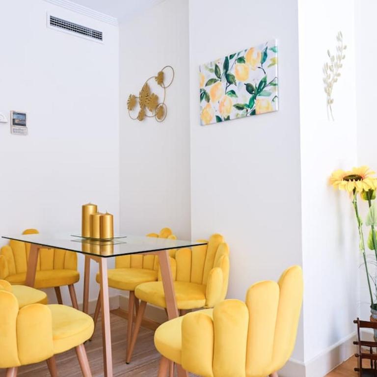 For You Rentals Apartamento TEMPORAL con Estilo y Comodidad en Madrid ERO140 - Two-Bedroom Apartment with Terrace - 24