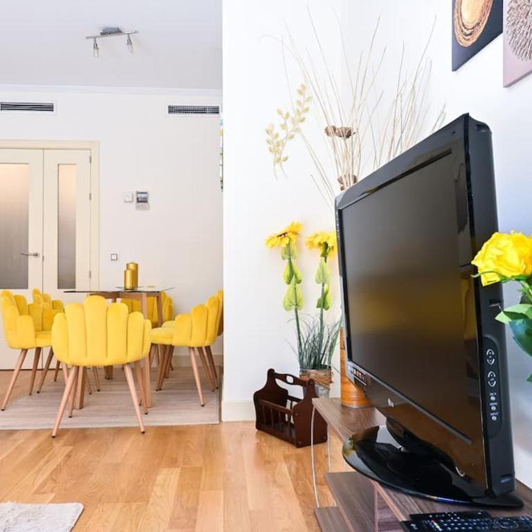 For You Rentals Apartamento TEMPORAL con Estilo y Comodidad en Madrid ERO140 - Two-Bedroom Apartment with Terrace - 50