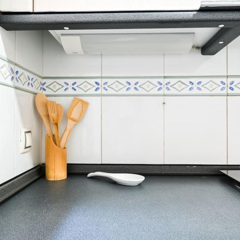 For You Rentals Apartamento TEMPORAL con Estilo y Comodidad en Madrid ERO140 - Two-Bedroom Apartment with Terrace - 51