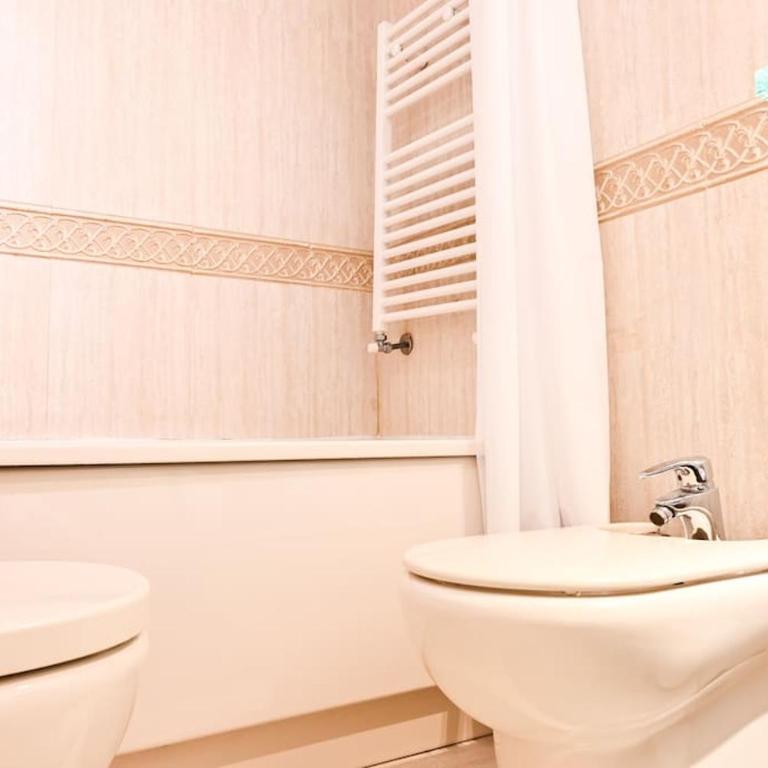 For You Rentals Apartamento TEMPORAL con Estilo y Comodidad en Madrid ERO140 - Two-Bedroom Apartment with Terrace - 53