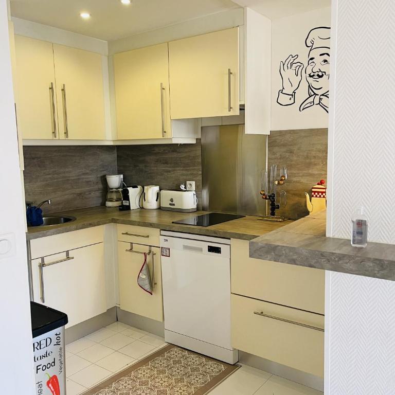 Studio proche centre FARN4 - Studio - 5