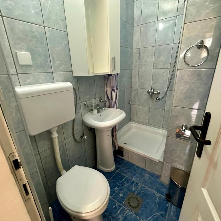 Divčibarski raj - Apartman sa 2 Spavaće Sobe - 12
