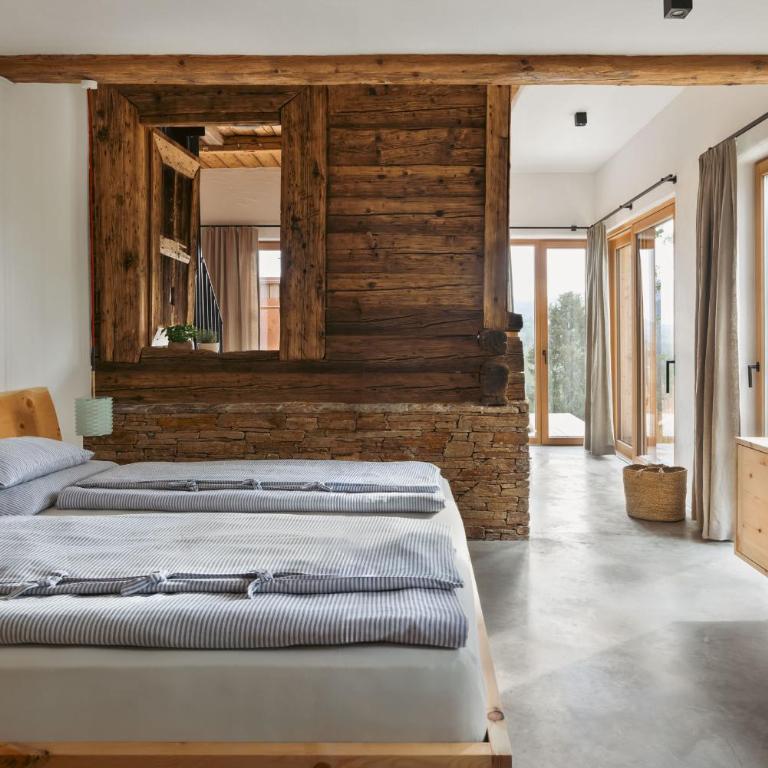Am Wildbachberg - Luxus Ferienhäuser mit Infinitypool, Privatsauna und Weinkeller - Deluxe Villa - 1