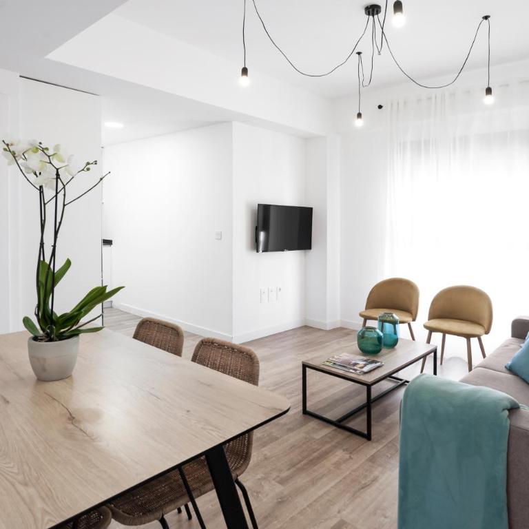Apartamentos Isabella by Concept Flats - Two-Bedroom Apartment - 14
