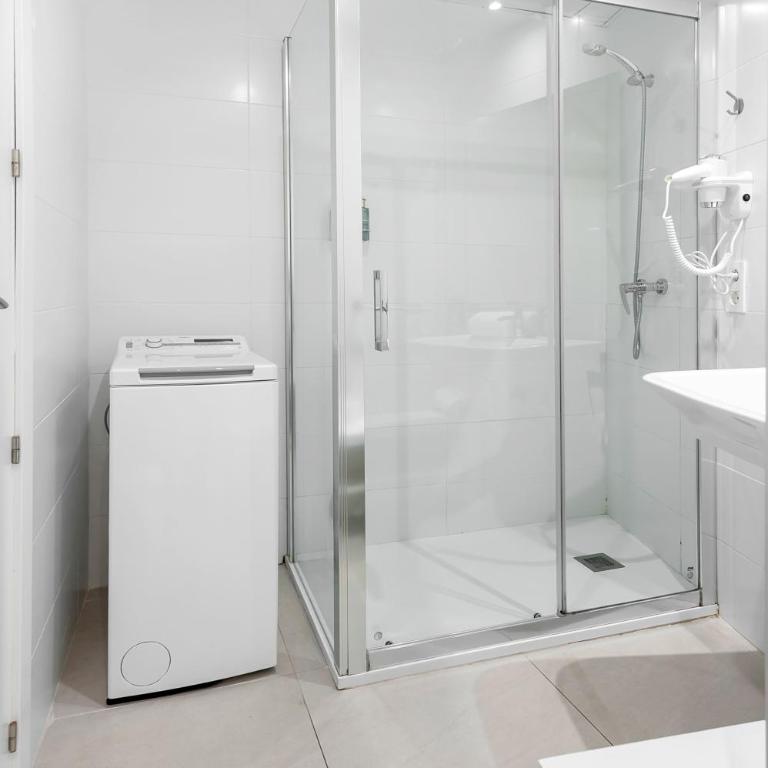 Apartamentos Isabella by Concept Flats - Two-Bedroom Apartment - 28