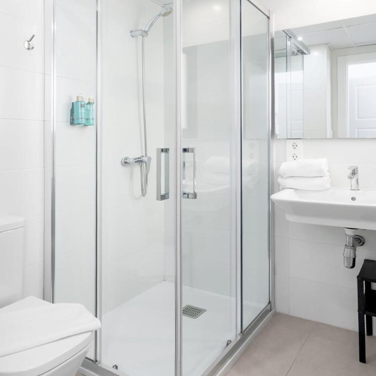 Apartamentos Isabella by Concept Flats - Two-Bedroom Apartment - 35