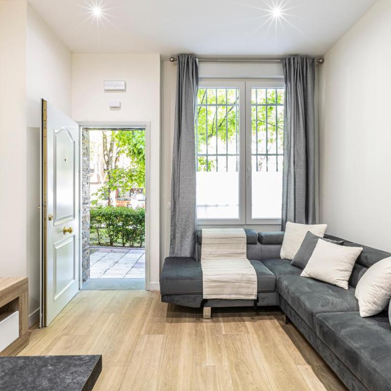 Apartamentos a 5 minutos del centro de Madrid 4P - Two-Bedroom Apartment - 11