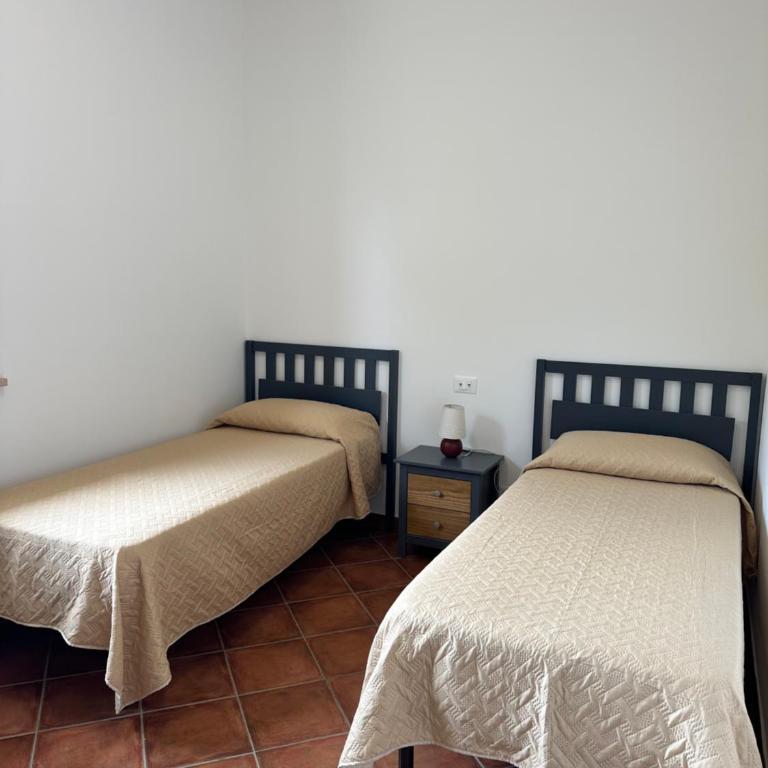 Villa Sara Mondello Upper floor - Two-Bedroom Apartment with Garden View - 16
