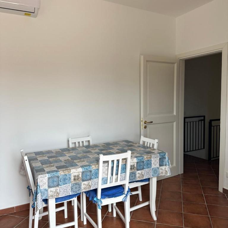 Villa Sara Mondello Upper floor - Two-Bedroom Apartment with Garden View - 6