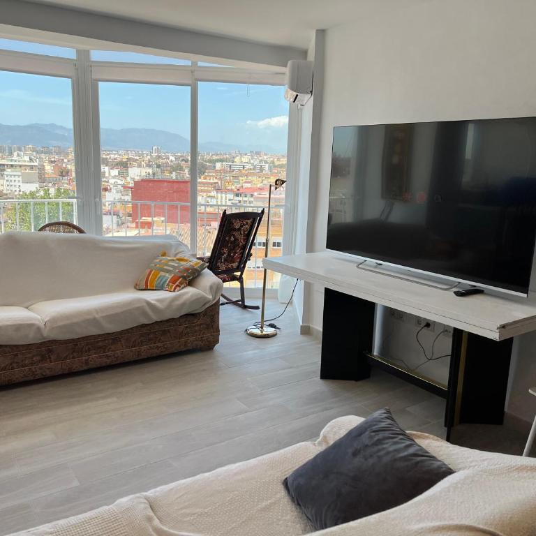4BR Malaga Centro Semana Santa Summer AC Every Room TR Award 2026 - Apartamento de 4 dormitorios con balcón - 43