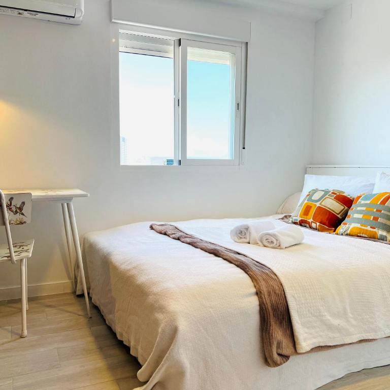 4BR Malaga Centro Semana Santa Summer AC Every Room TR Award 2026 - Apartamento de 4 dormitorios con balcón - 42