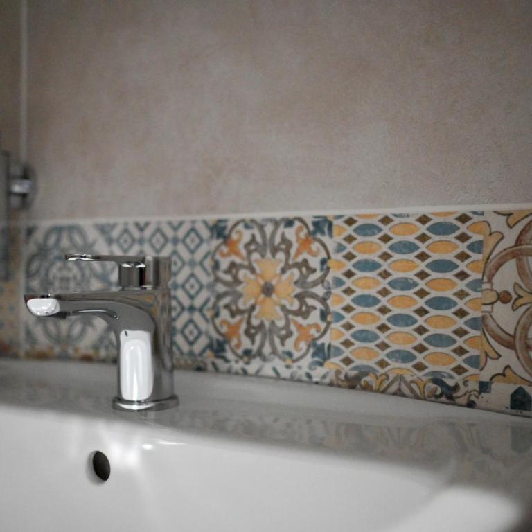 B&B Dreaming - Camera Matrimoniale con Balcone - 33