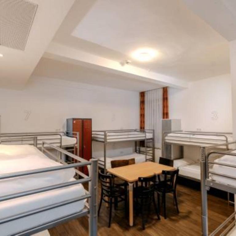 Jaeger´s Munich (Hotel/Hostel) - Lit dans Dortoir Mixte de 10 Lits - 7