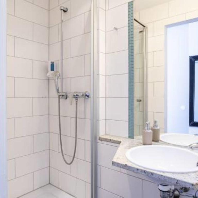 Jaeger´s Munich (Hotel/Hostel) - Lit dans Dortoir pour Femmes de 6 Lits - 3