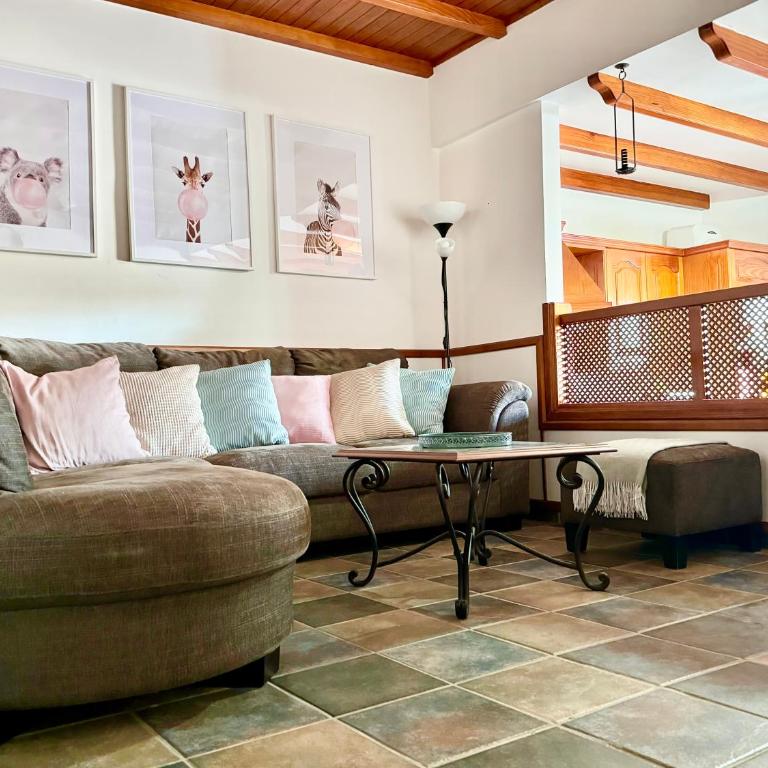 La Gloria del Norte - Two-Bedroom Apartment - 3