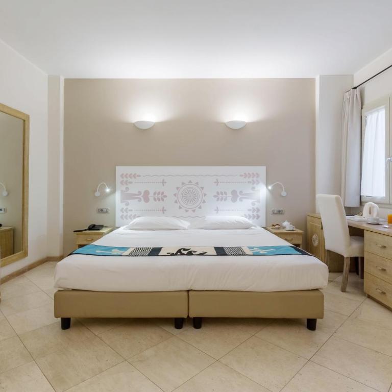 Hotel Domomea - Camera Tripla - 1